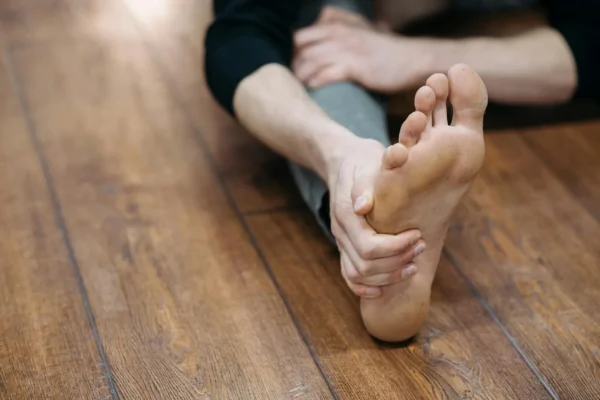 Douleur au pied : causes fréquentes et comment la soulager